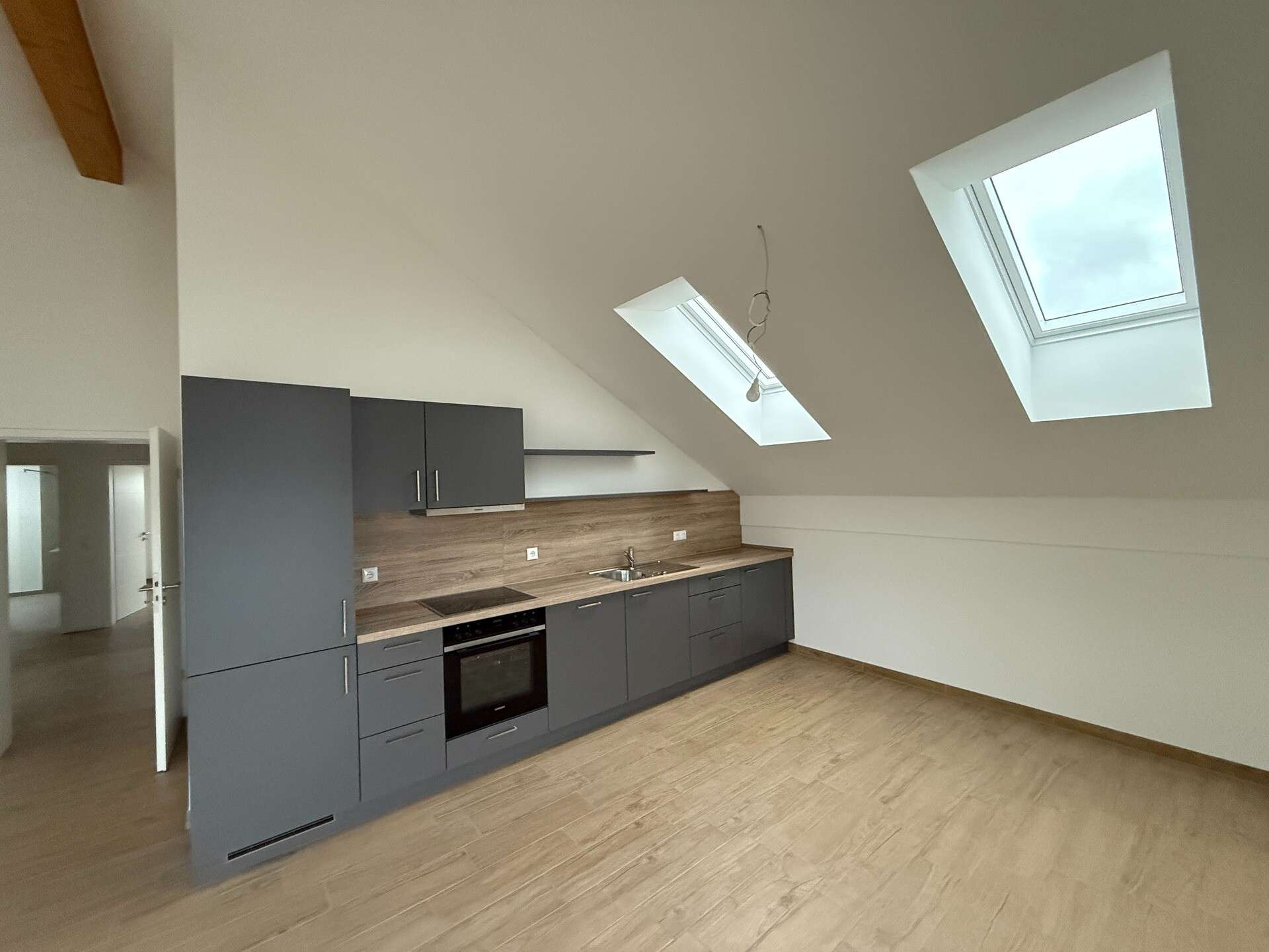 Modernes Wohnen in Hacklberg – Dachgeschossjuwel in Passau – Wohnung in Passau