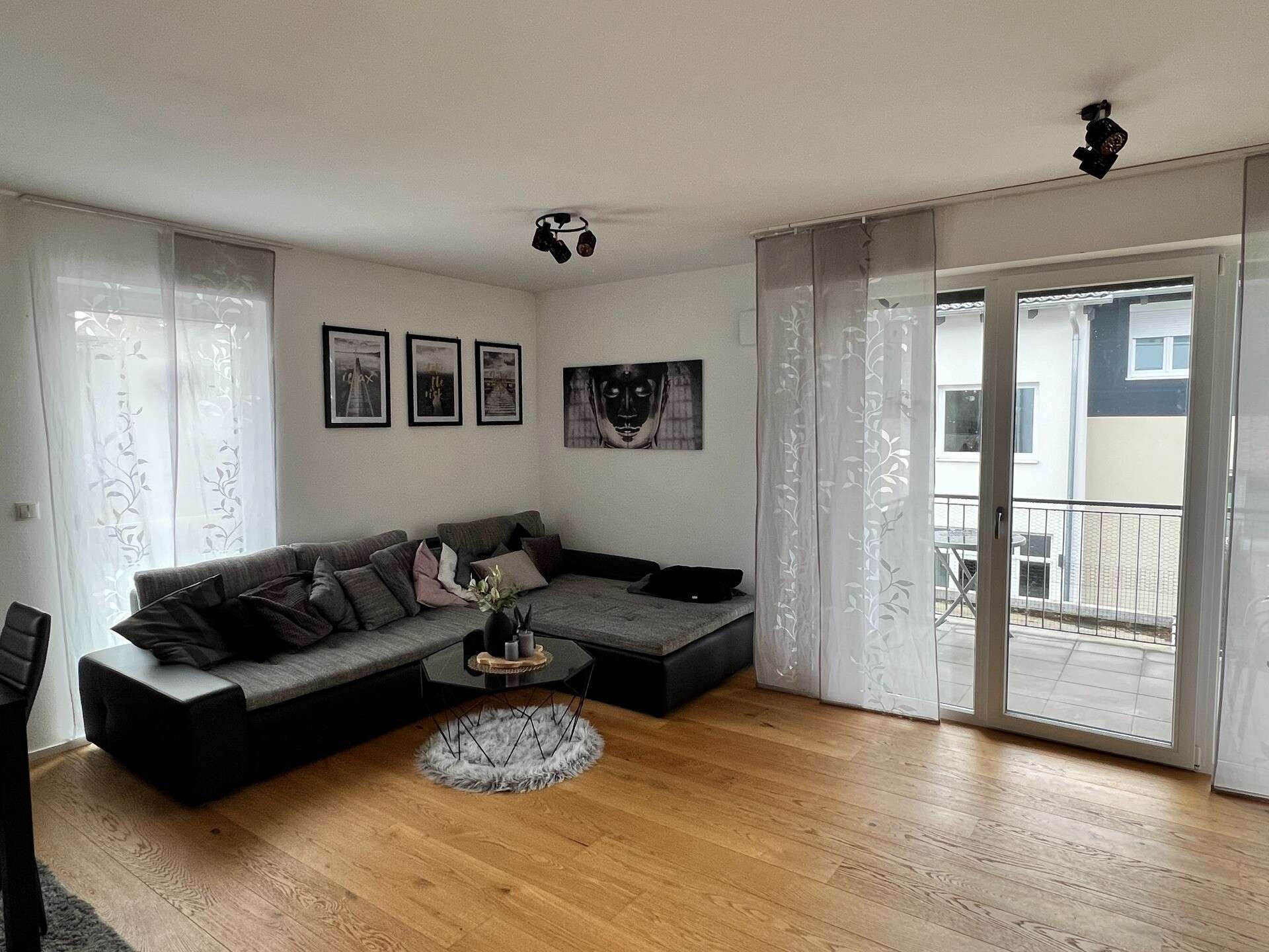 Modernes Wohnen in Tiefenbach: Ihre 3-Zimmer-Wohnung mit Komfort ab Mai 2023 – Immobilie in Tiefenbach