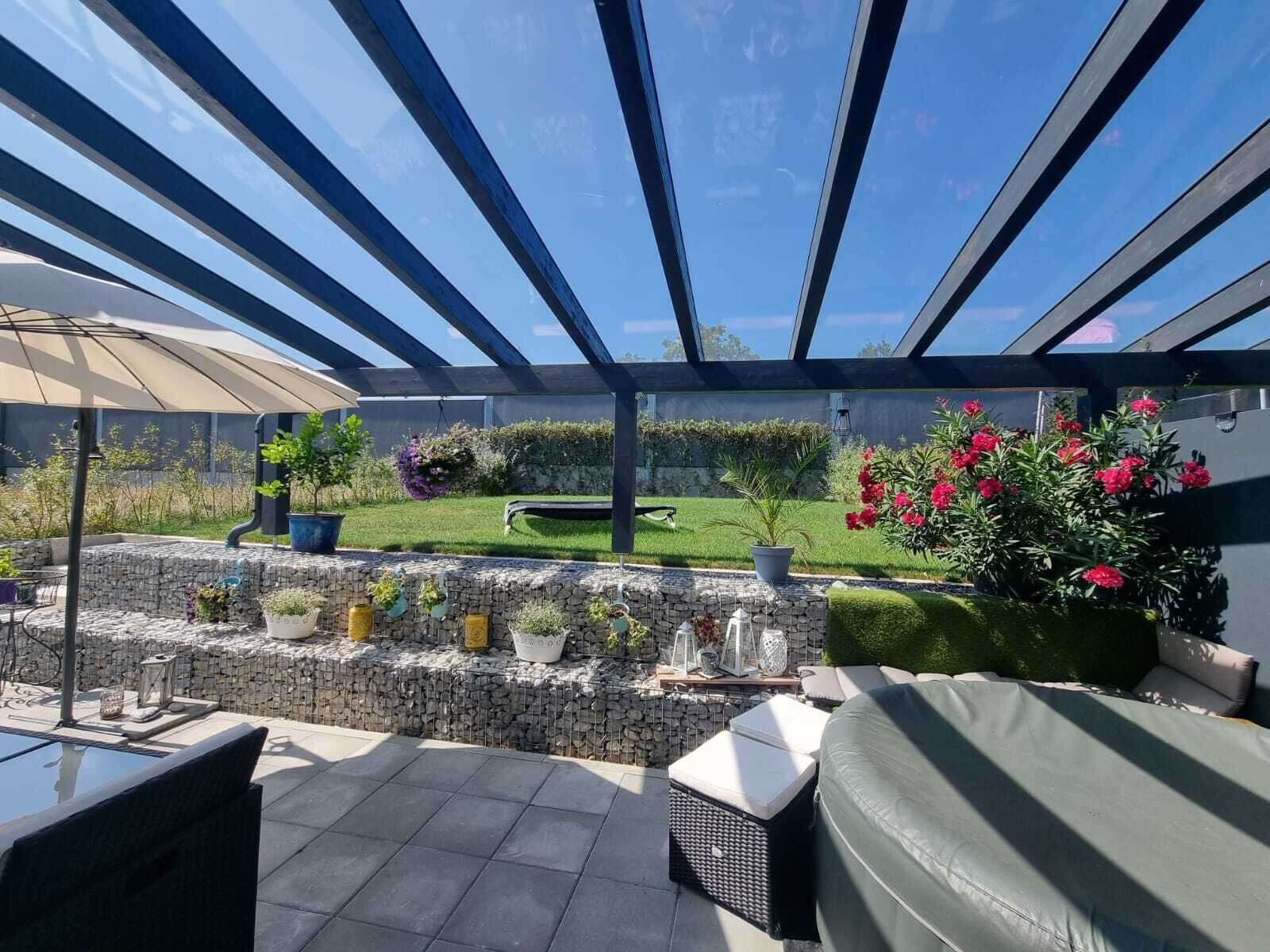 Moderne Doppelhaushälfte in Bäckerreut, Stadtgrenze Passau – verfügbar ab 15.04.2025 – Haus in Tiefenbach