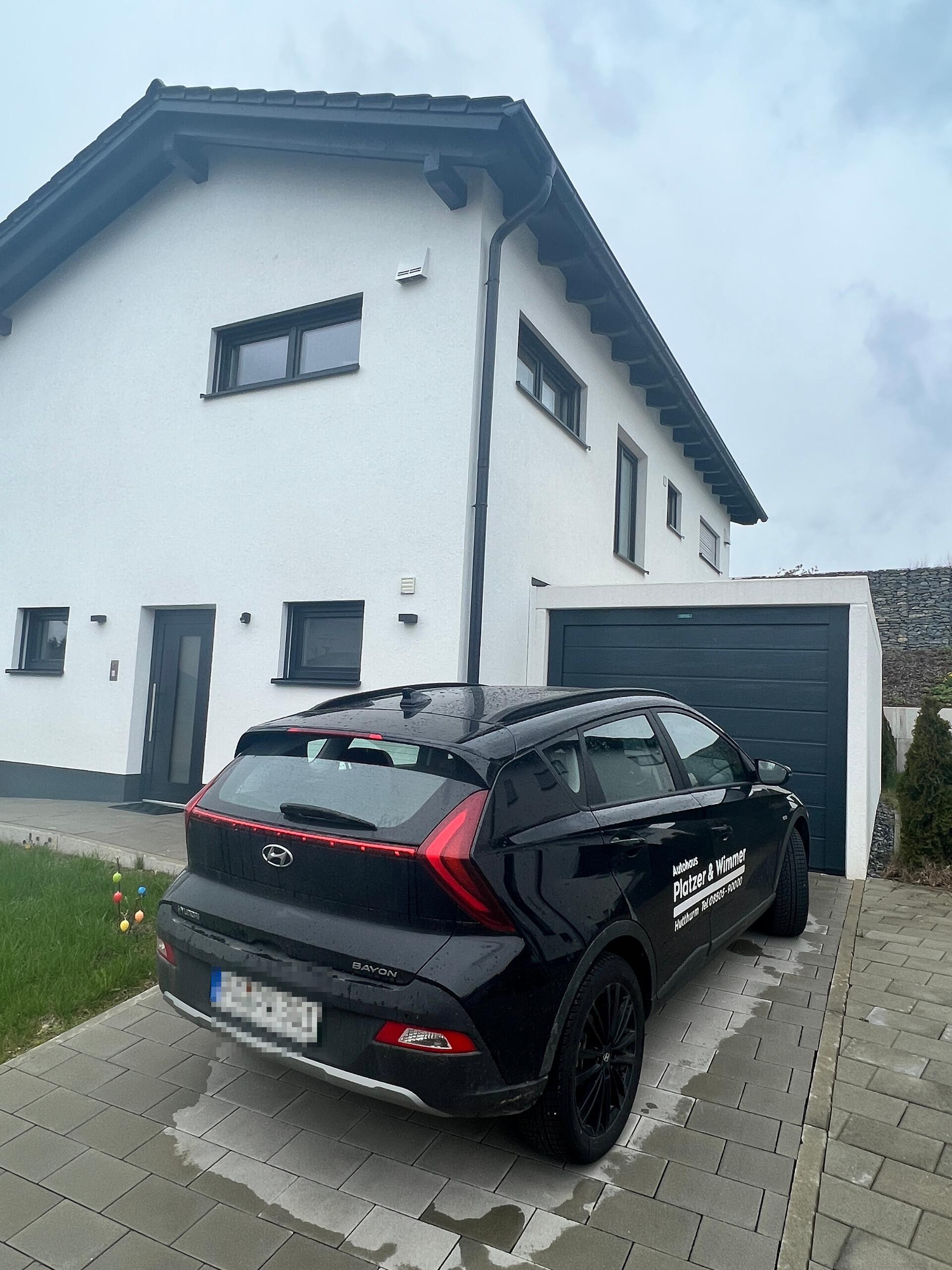 Aussenansicht2-Garage