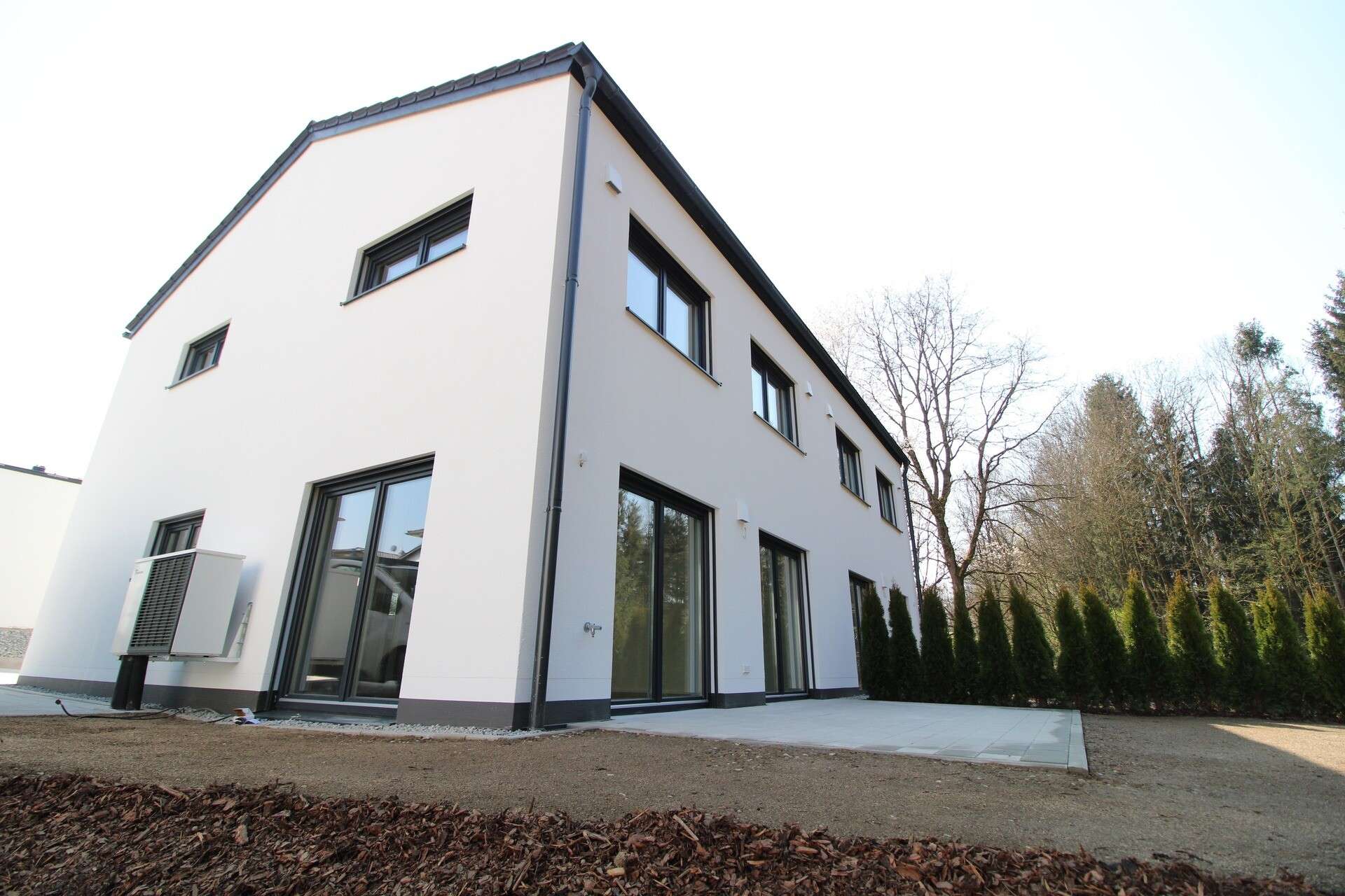 Neu errichtete Doppelhaushälfte, sofort bezugsfertig, in Passau Neustift zu verkaufen! – Haus in Passau