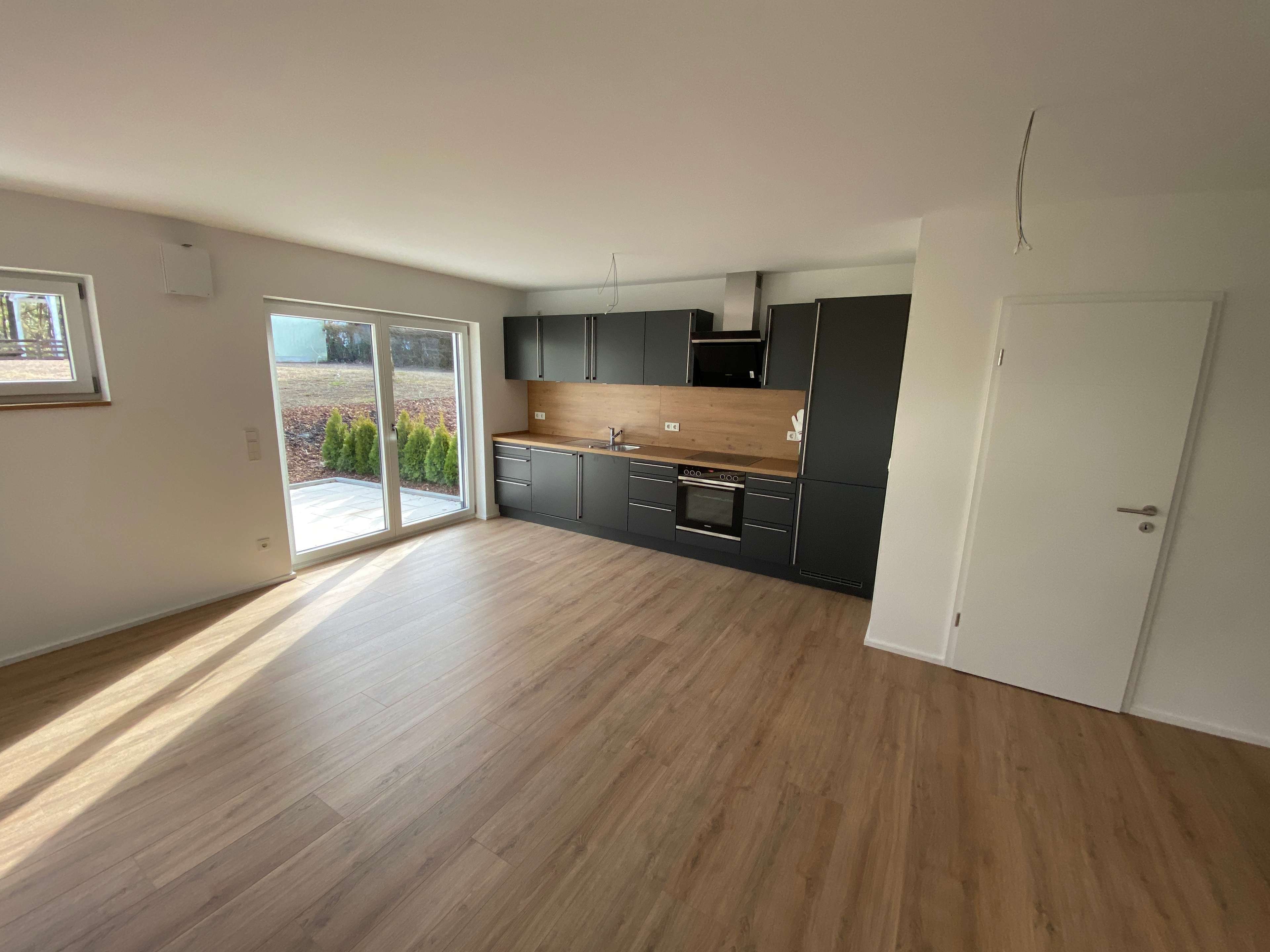 3 Zimmerwohnung zum Erstbezug, ab sofort, mit Terrasse und Garten in Patriching