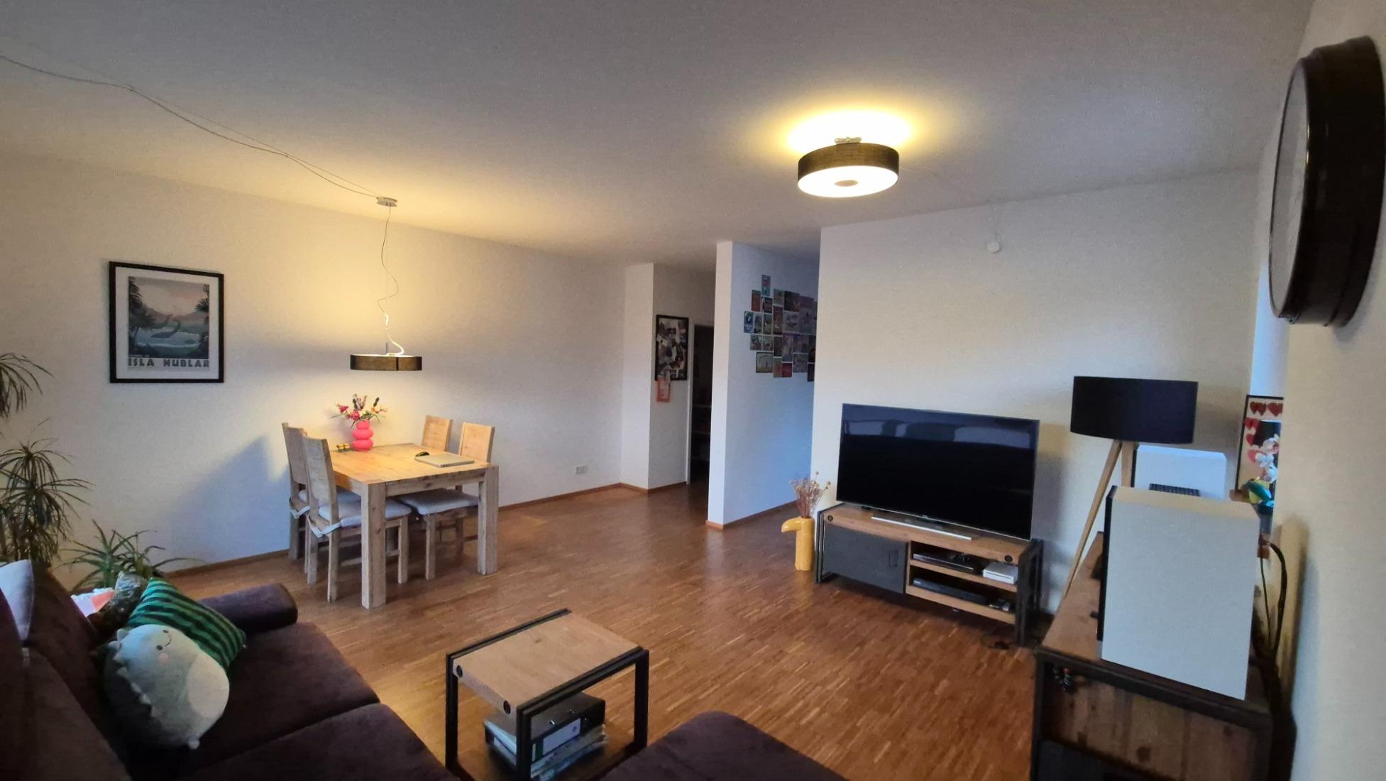 Gut ausgestattete 3-Zimmer-Wohnung mit Balkon und großartiger Verkehrsanbindung