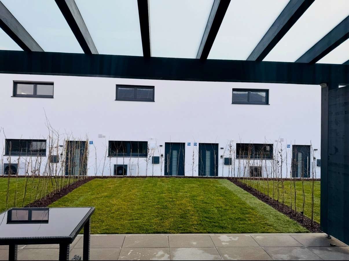 Modernes Reihenmittelhaus in bester Lage von Passau mit Garten zu vermieten – Reihenhaus in Passau