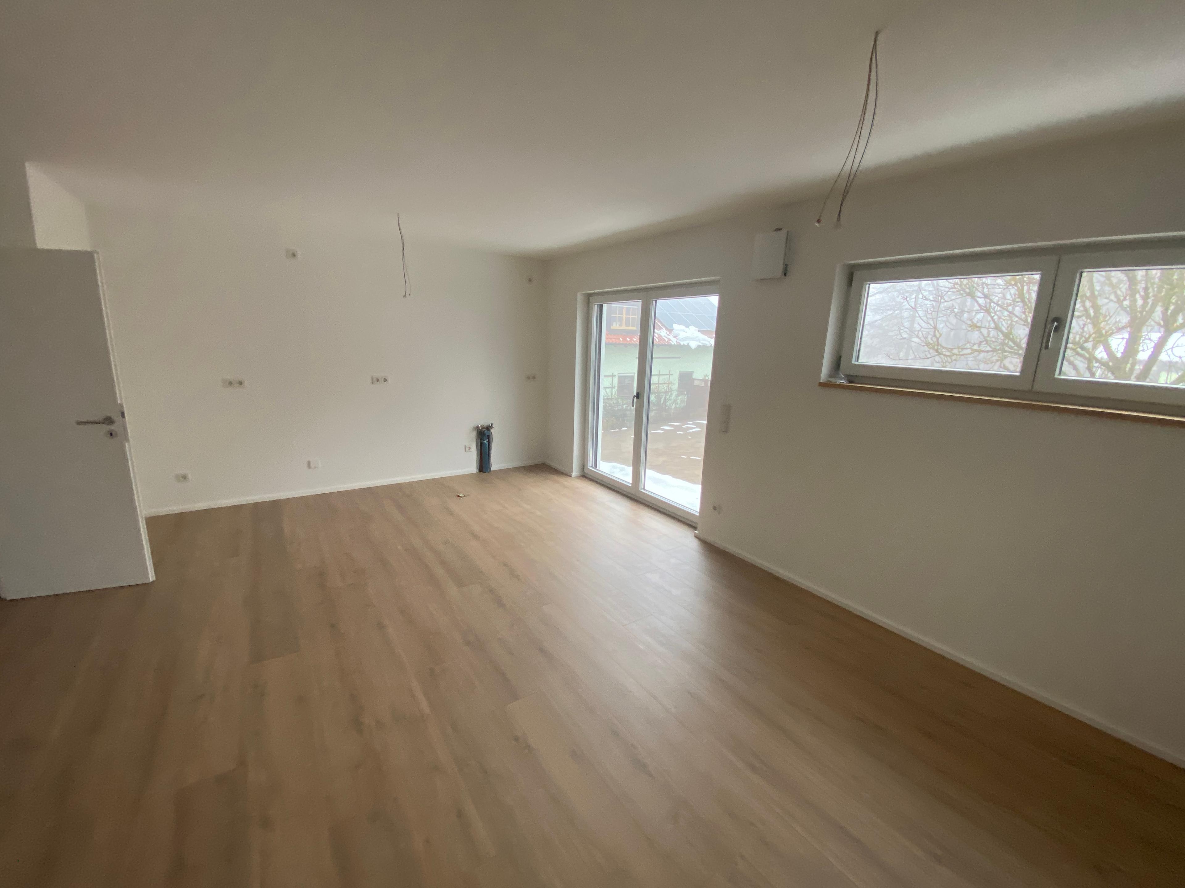 Exklusive 3-Zimmer-Wohnung mit großem Balkon und Einbauküche ab 01.09 oder 01.10 zu vermieten