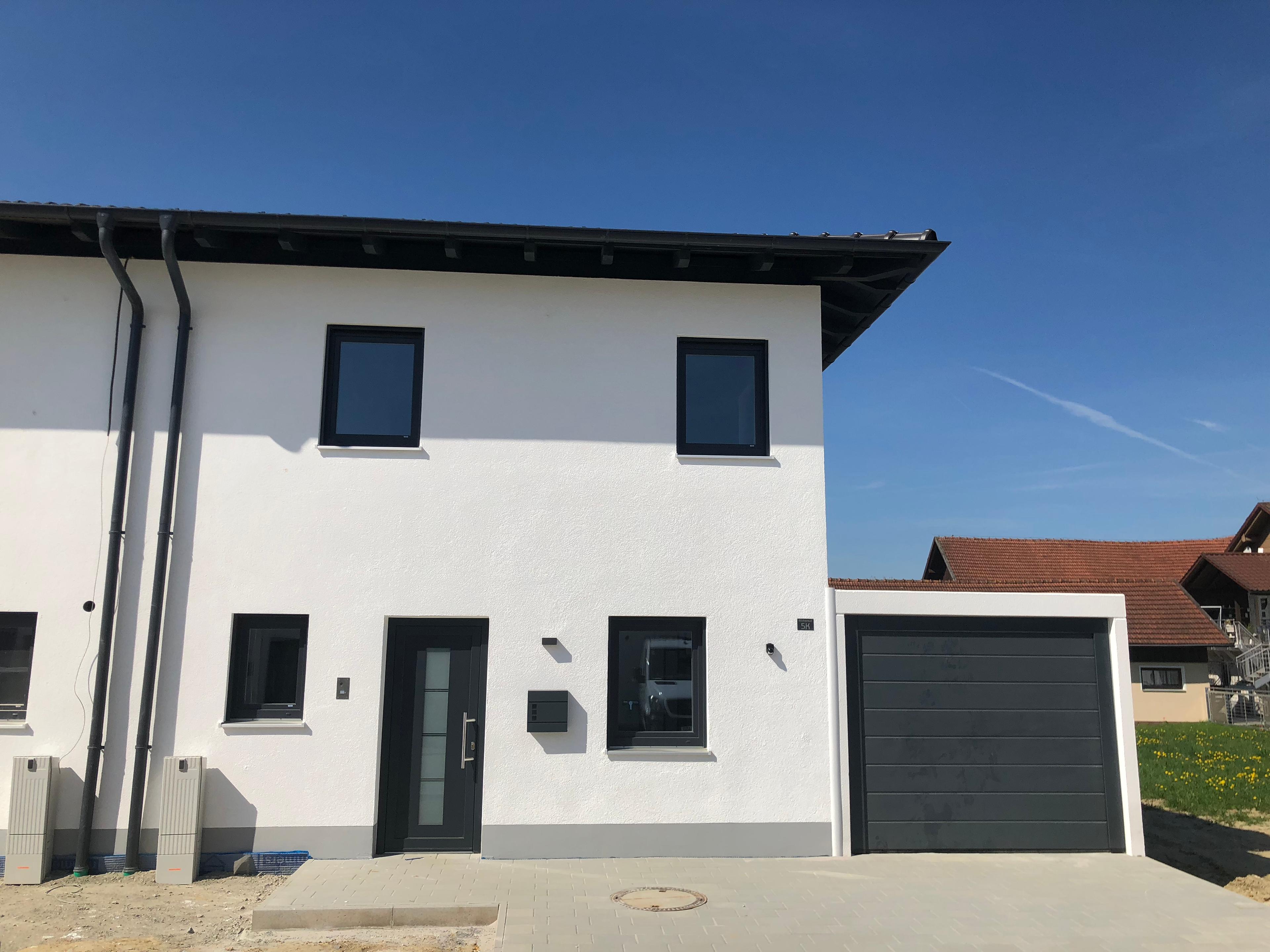 Moderne Doppelhaushälfte in Bäckerreut bei Patrching